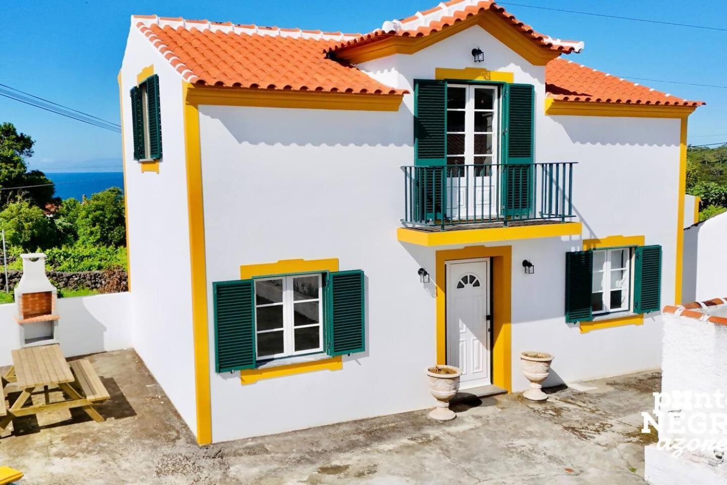 The Biscuit House By Pontanegraazores Praia da Vitória Exteriör bild