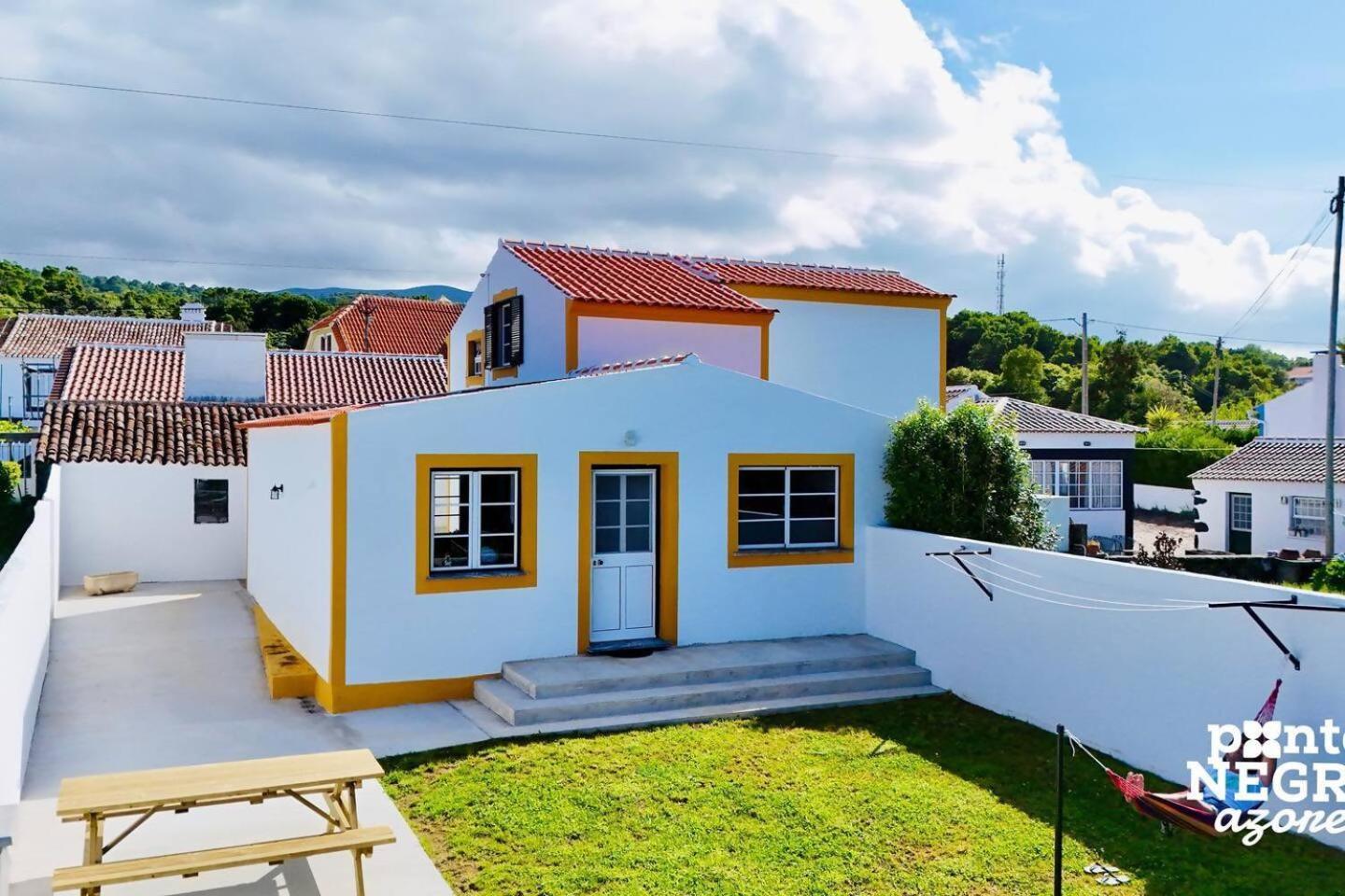 The Biscuit House By Pontanegraazores Praia da Vitória Exteriör bild